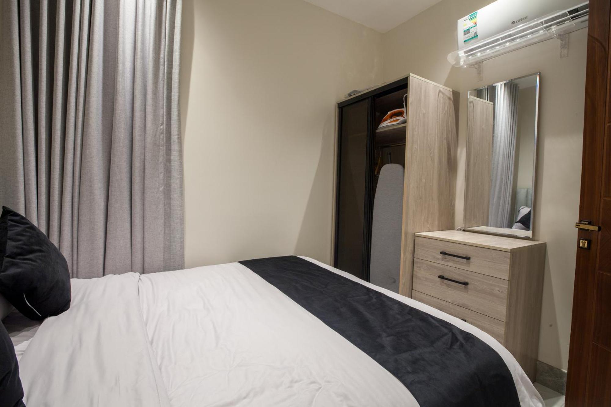 Luxury One-bedroom Alrimal-4 Riyadh